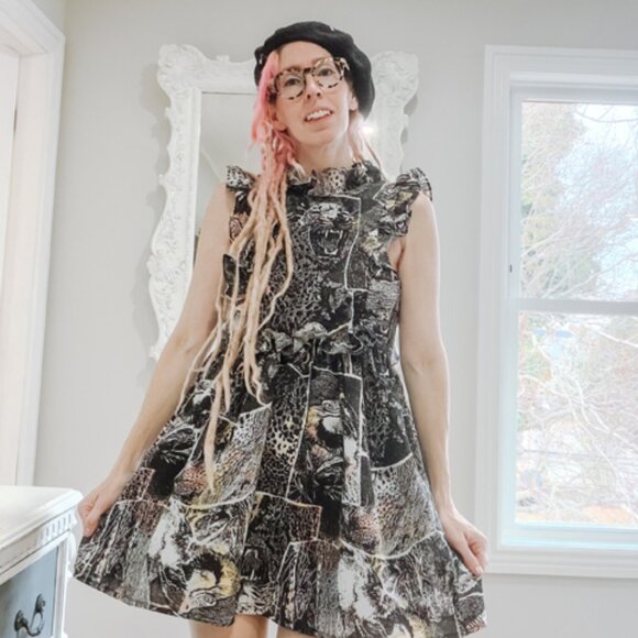 New York Couture Handmade VINTAGE Fabric Cheetah Ruffle Bib Dress - Picture 3 of 8